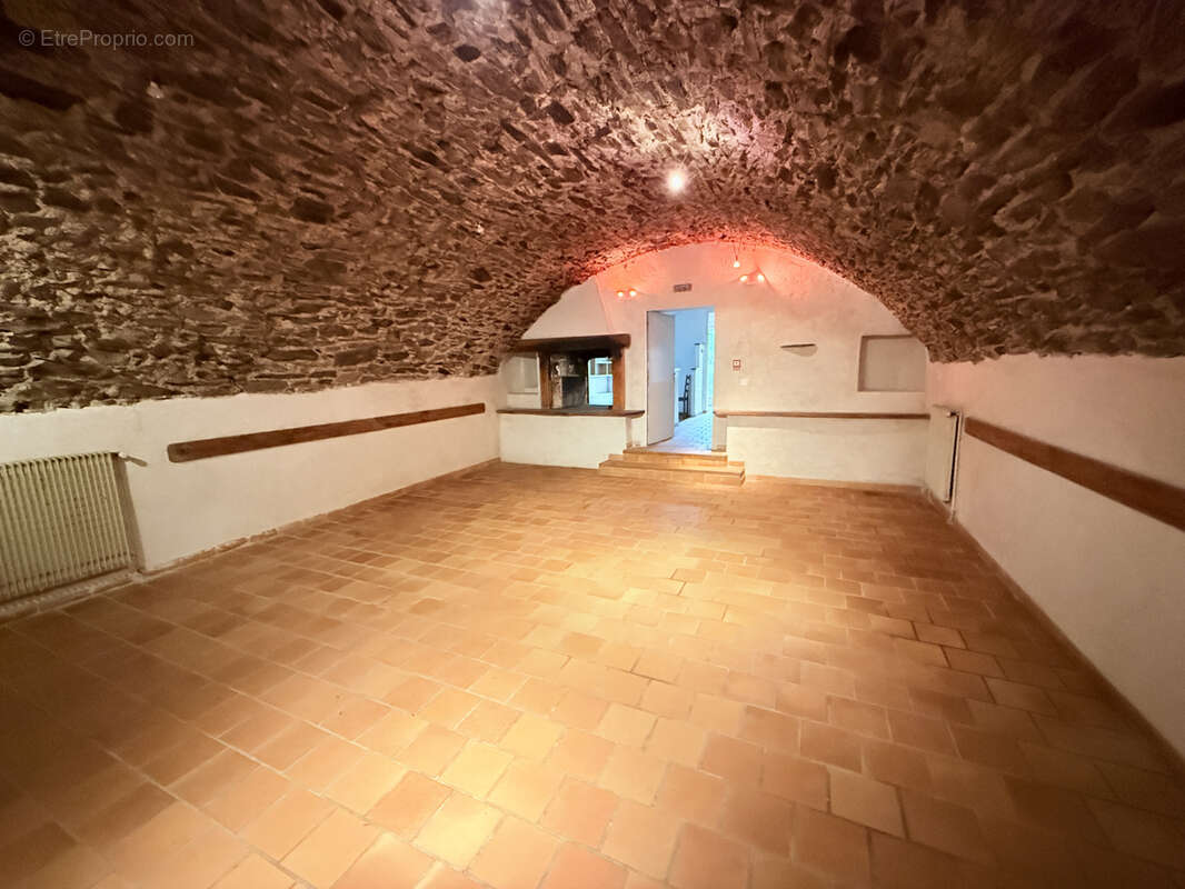 À Vendre   Mas avec Piscine, Écuries et Deux Bâtisses sur Terrain Naturel - photo 12