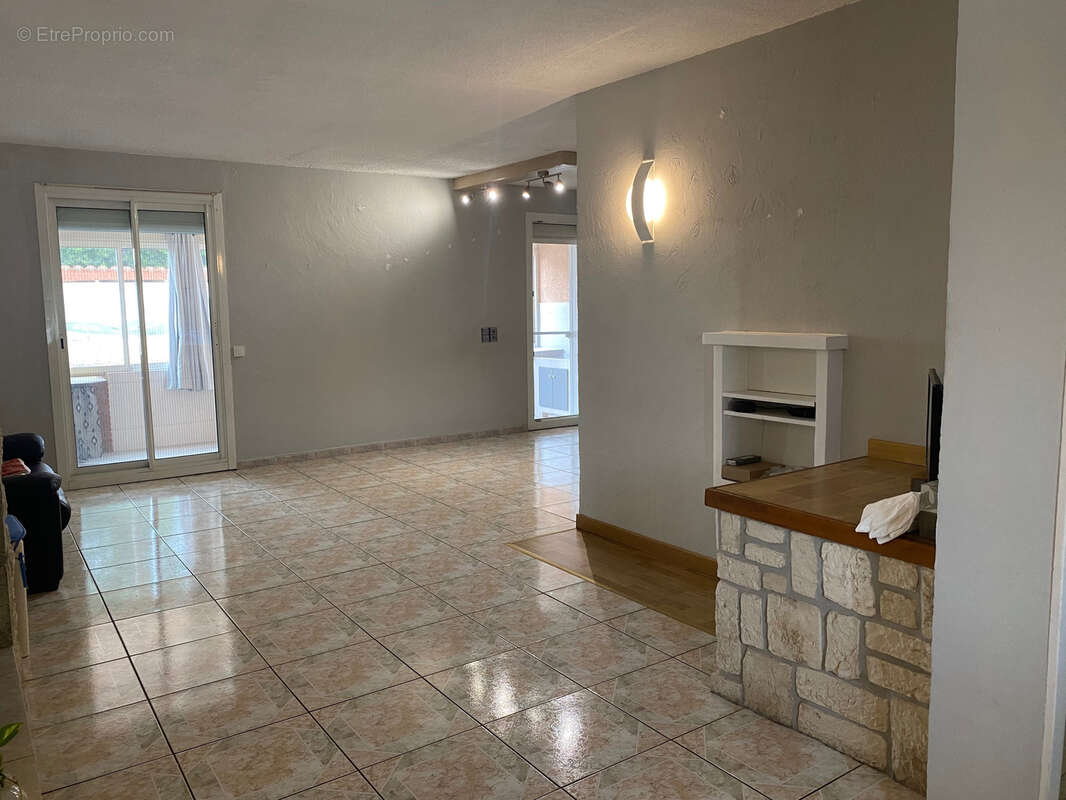 Maison à VILLELONGUE-DE-LA-SALANQUE