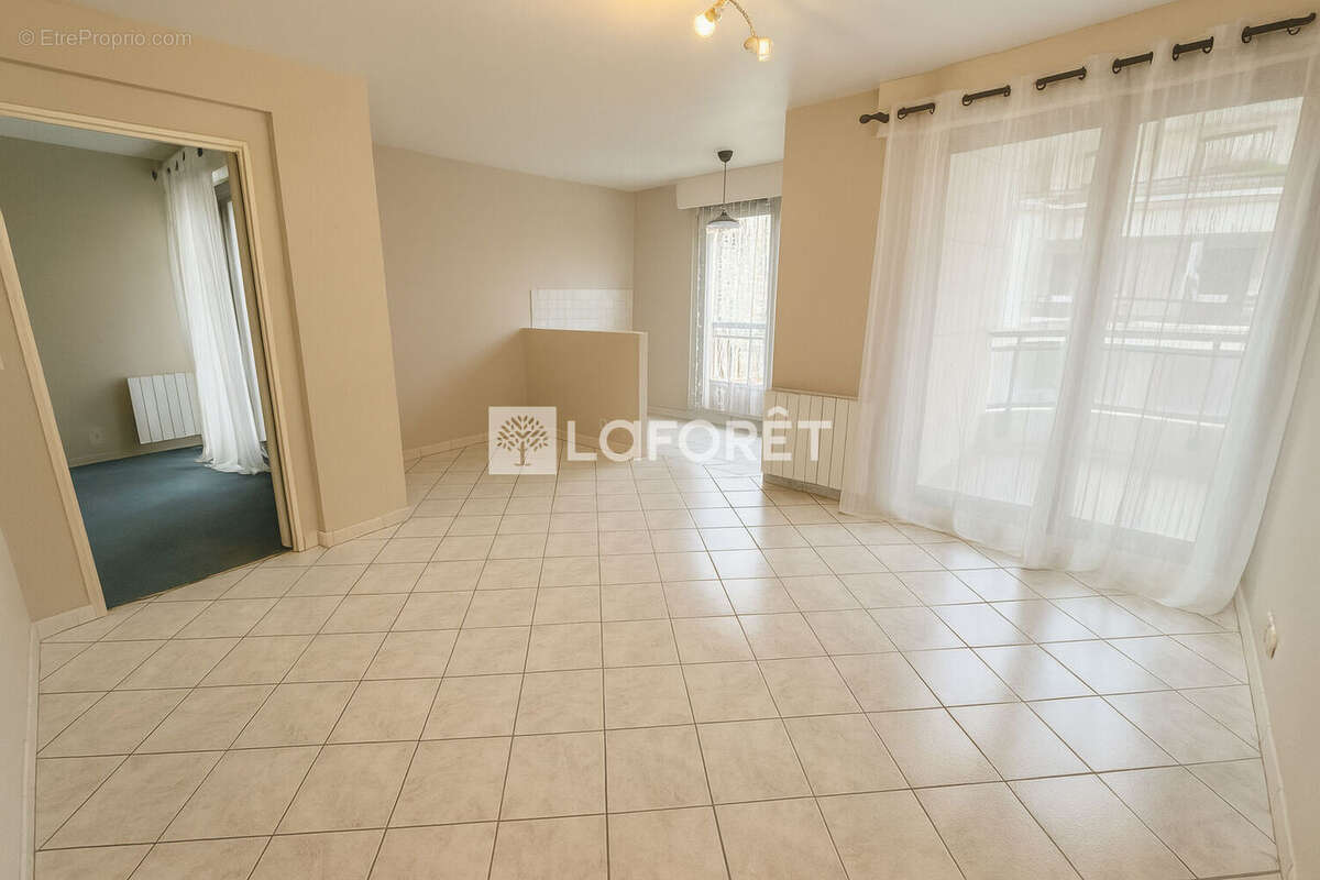 Appartement à LE PERREUX-SUR-MARNE