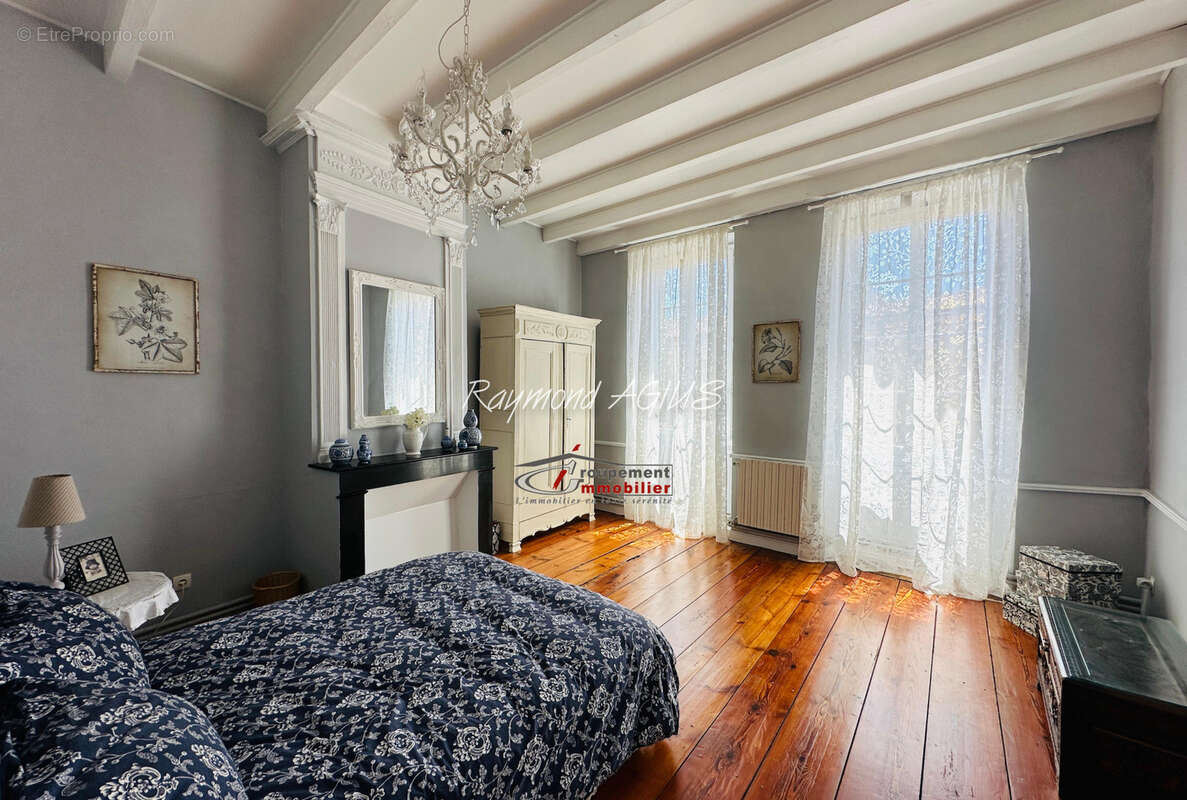 Maison à PORT-SAINTE-FOY-ET-PONCHAPT