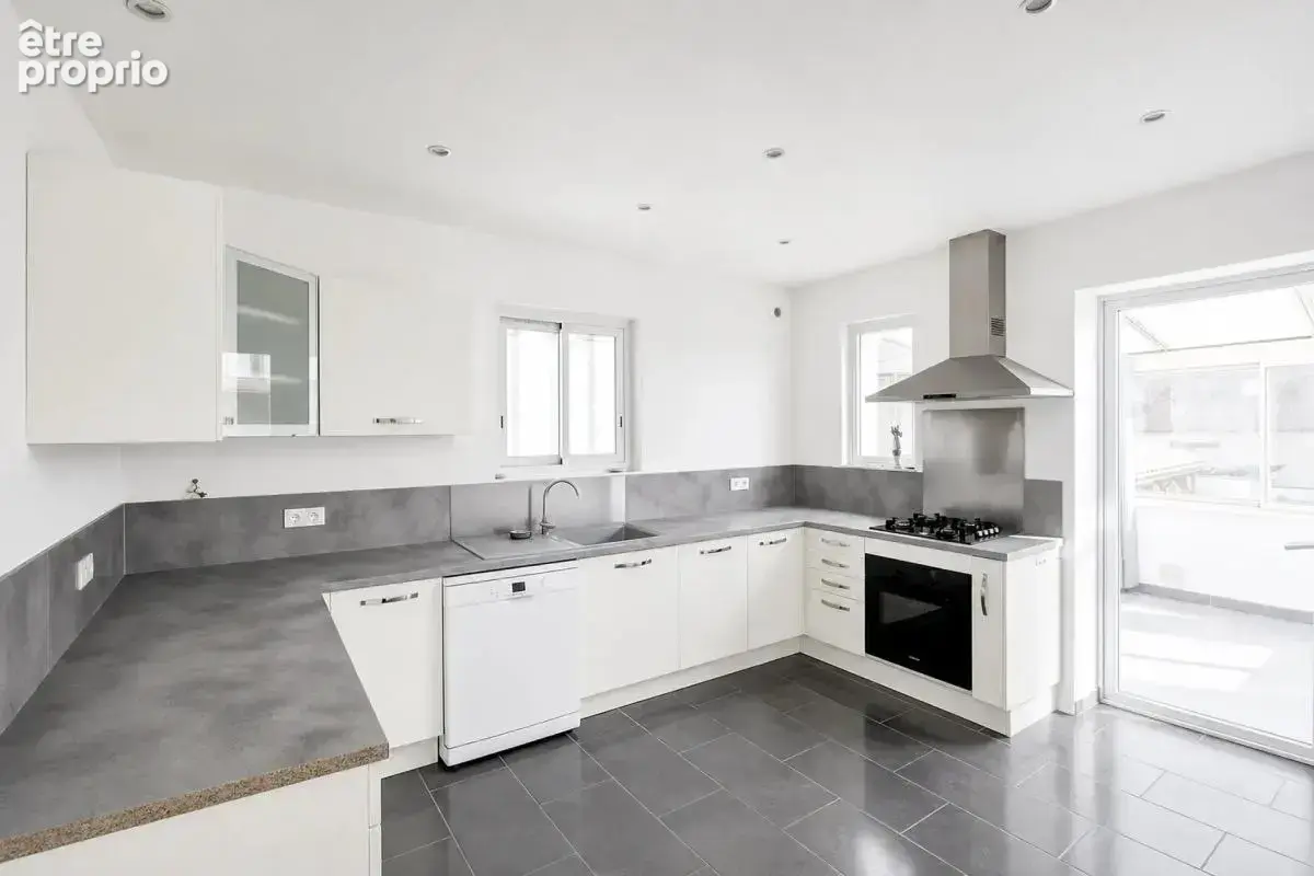 Maison rénovée 5 pièces avec piscine à Bergerac - photo 5