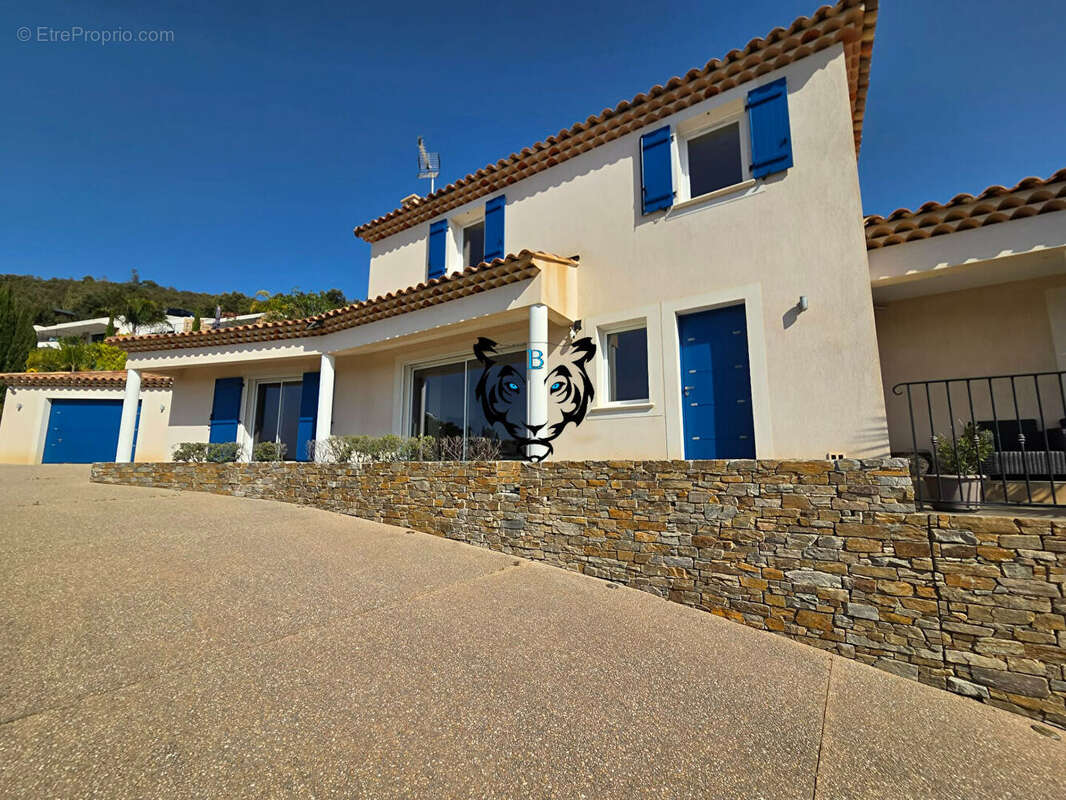 Maison à LA LONDE-LES-MAURES