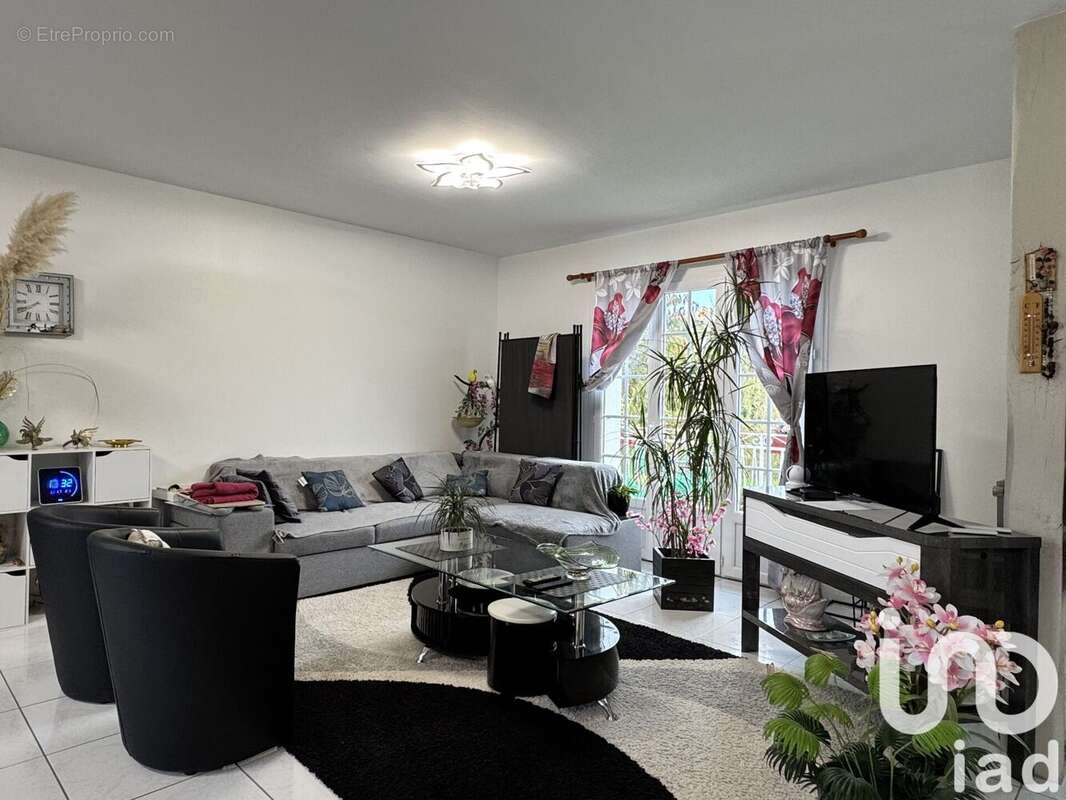 Photo 2 - Maison à CANDES-SAINT-MARTIN