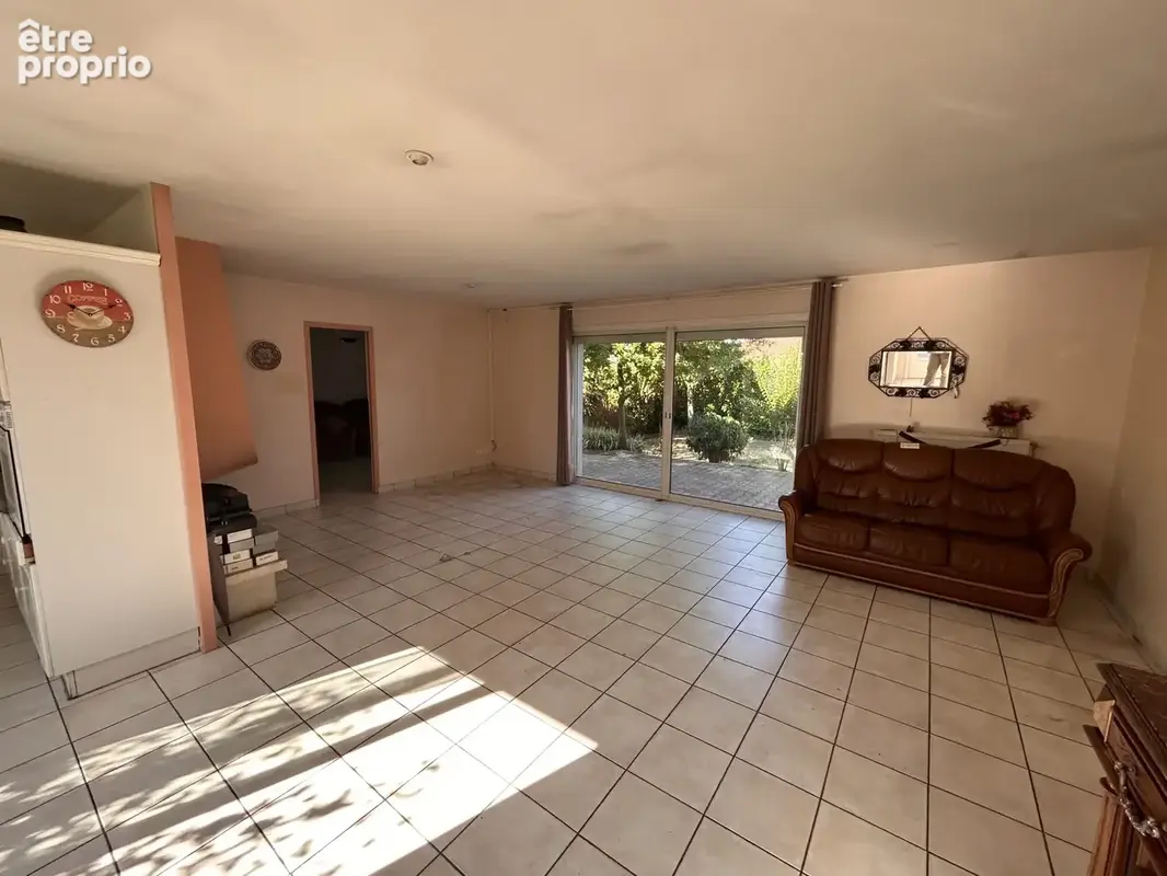 Maison 111 m² à Romans-Sur-Isere  - photo 2