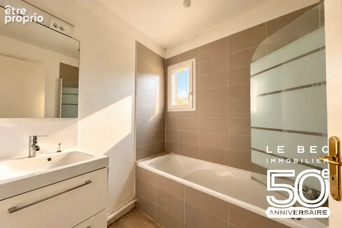 Appartement 3 pièces 67 m² à vendre à Vannes (56000) - photo 7