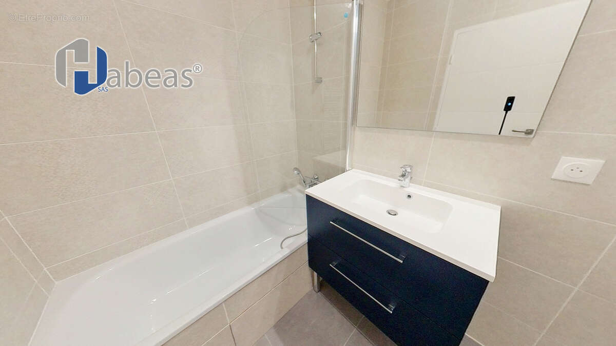 Appartement à LYON-8E