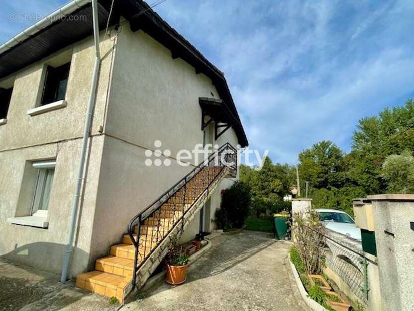 Maison à ROUSSILLON