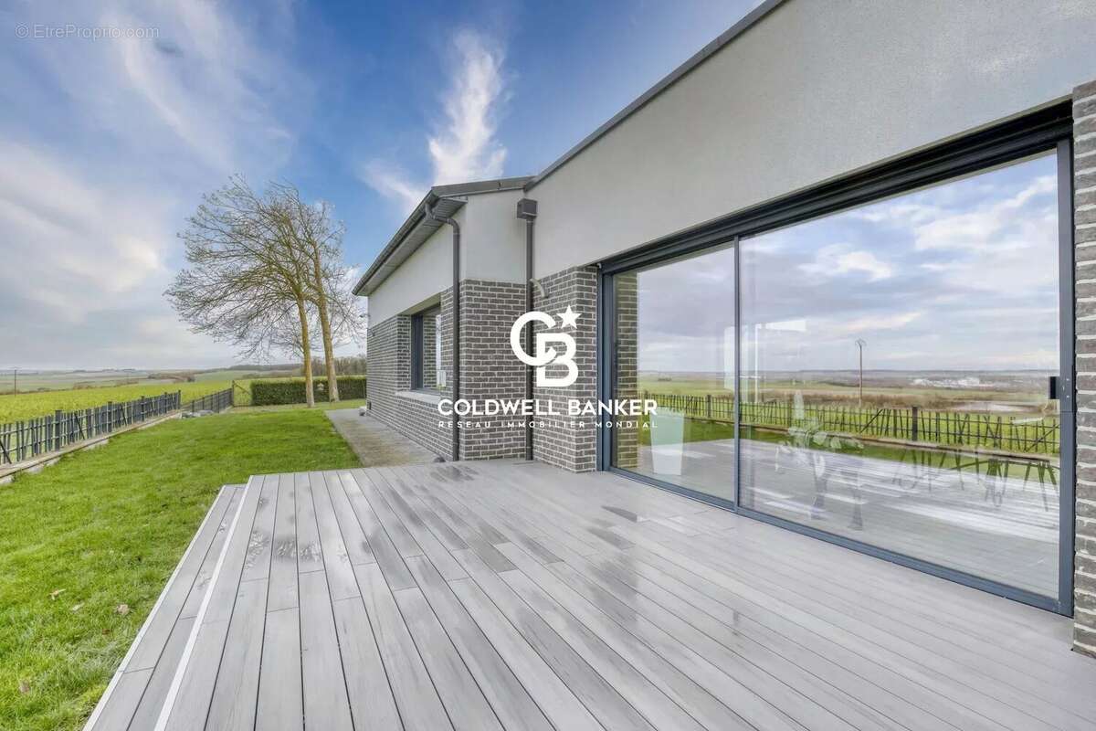 Maison à BLANGY-TRONVILLE