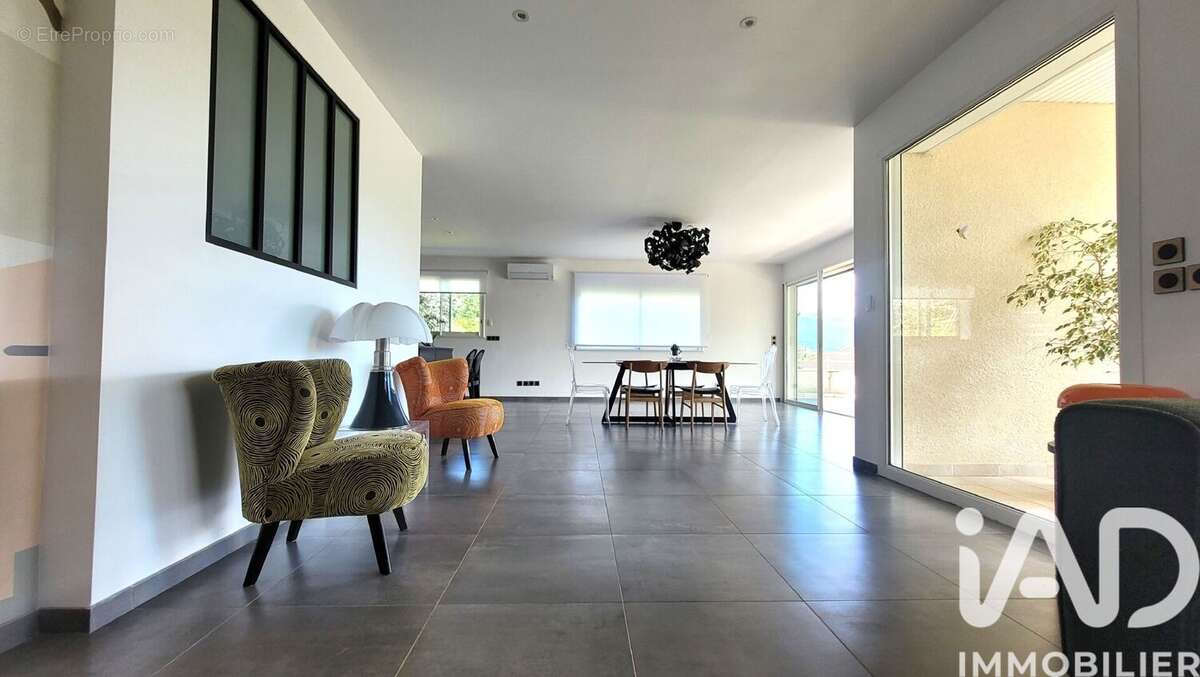 Photo 4 - Maison à CLAIX
