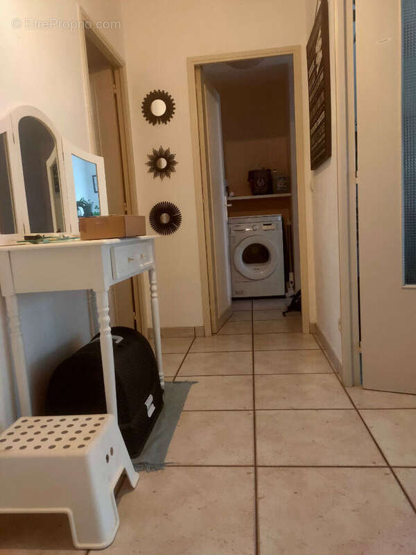 Appartement T3 de 69,48m2 au rez-de-chaussee Jardin Jean de Ockeghem, Tours , proche gare TGV, commerces, écoles - photo 5