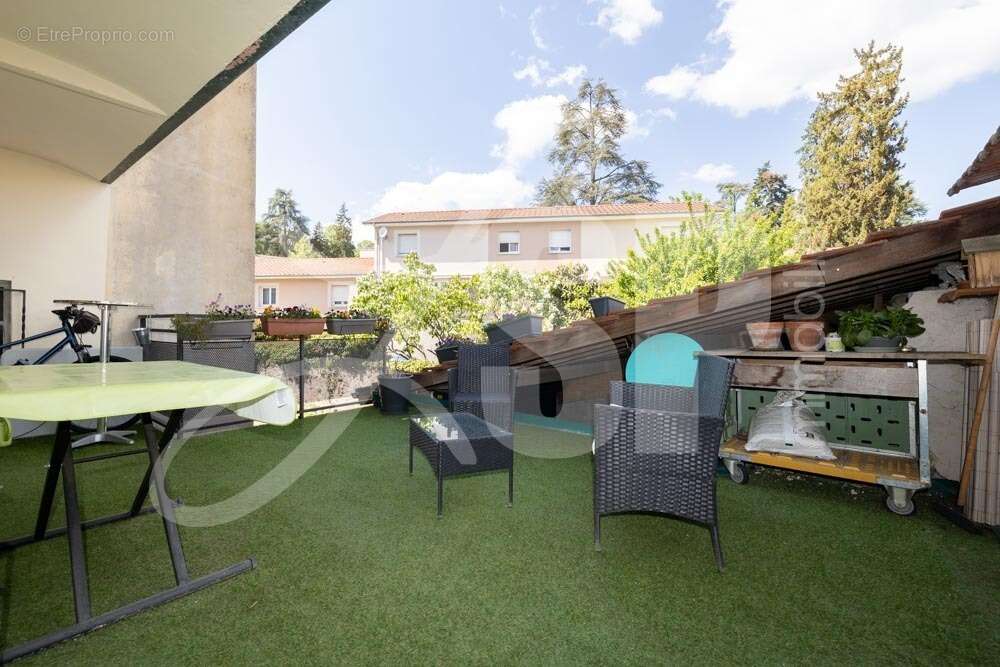 Appartement T2 - Terrasse centre ville - Appartement à RIVES