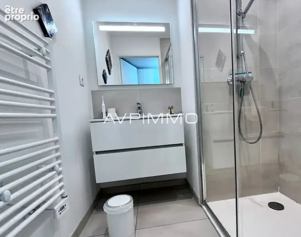 Appartement T3 avec jardin et terrasse à vendre à Saint-Cyr-sur-Mer - photo 8