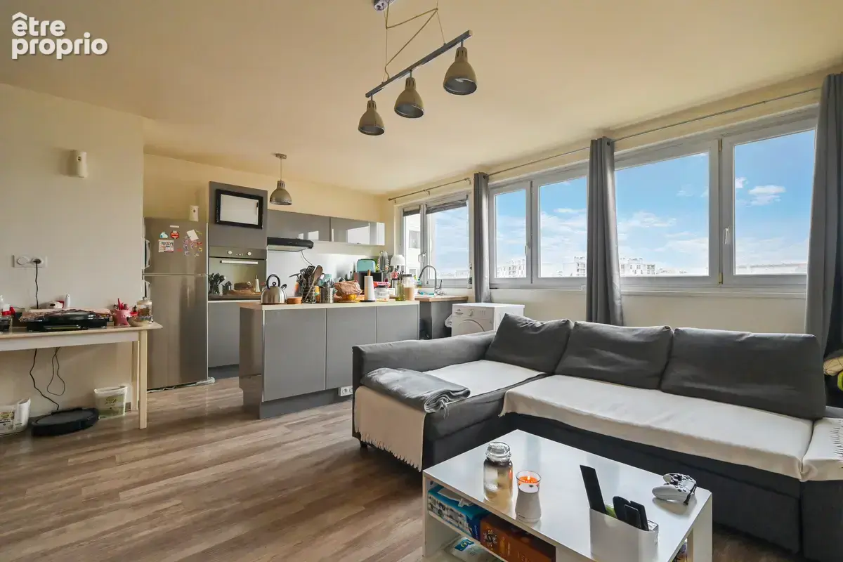 Appartement à CHARENTON-LE-PONT