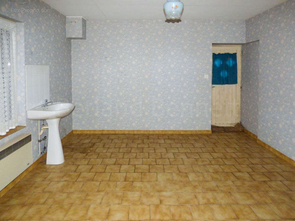 Maison à SAUZE-VAUSSAIS