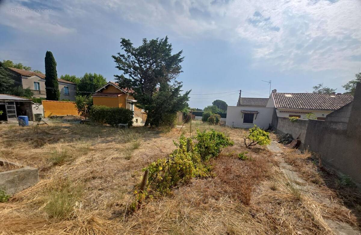 Maison à CAPENDU