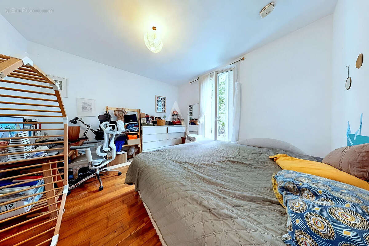Maison Vitry Sur Seine  secteur gare jean jaures - 5 pièces 107 m2 - photo 4