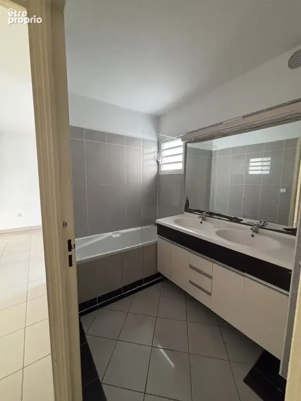 Grand appartement T3  à Saint-Denis - photo 9