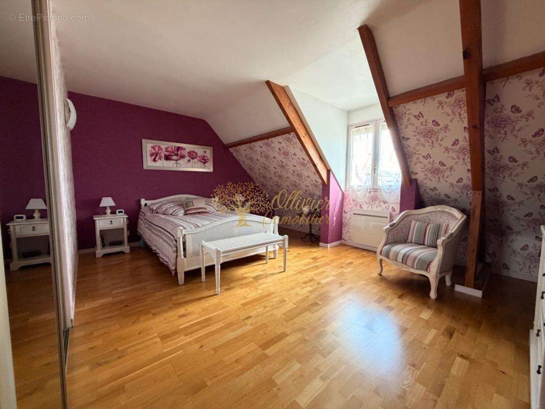 Maison à OZOIR-LA-FERRIERE