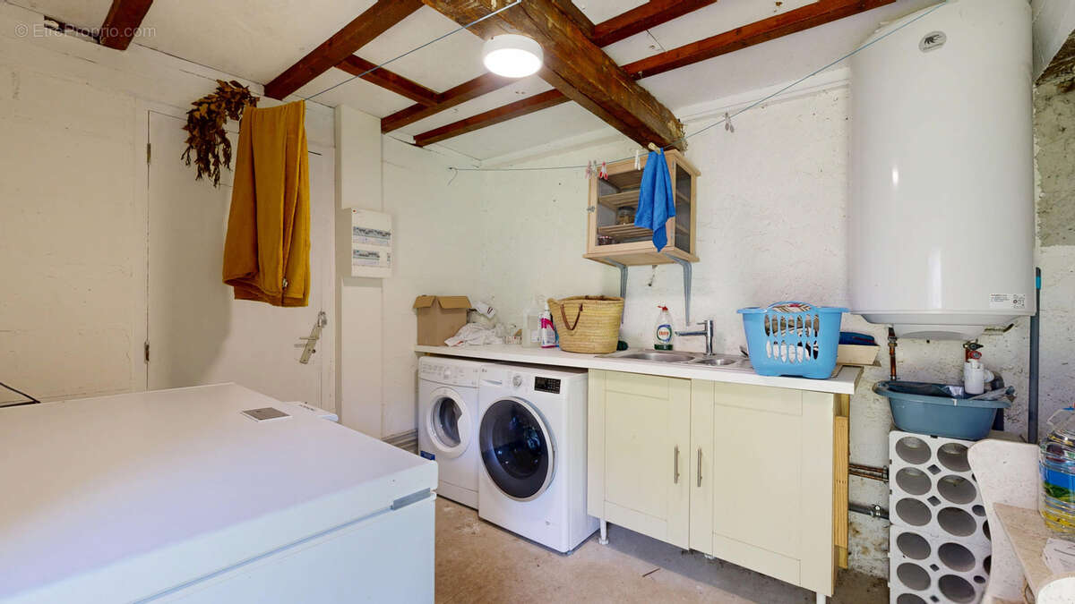 Propriété de caractère du XVIIIᵉ siècle avec maison et dépendances - photo 12