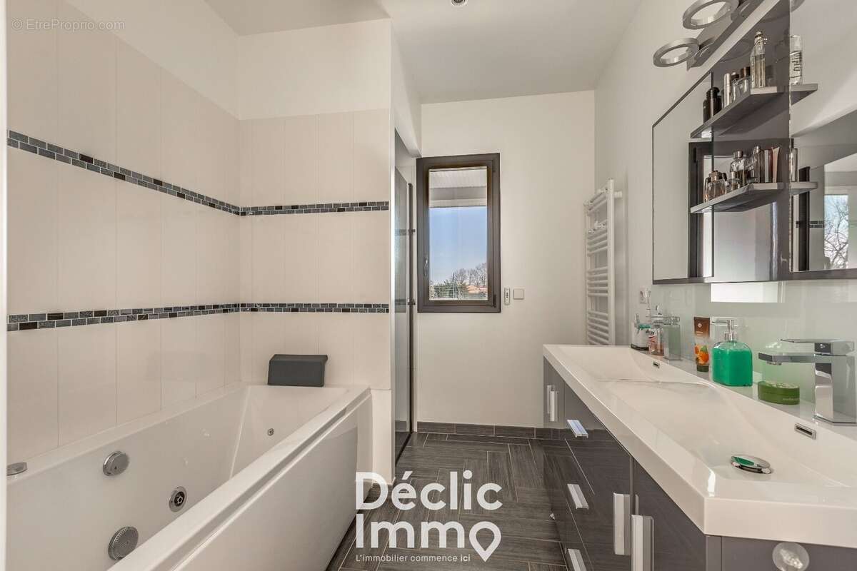 Maison à CARIGNAN-DE-BORDEAUX