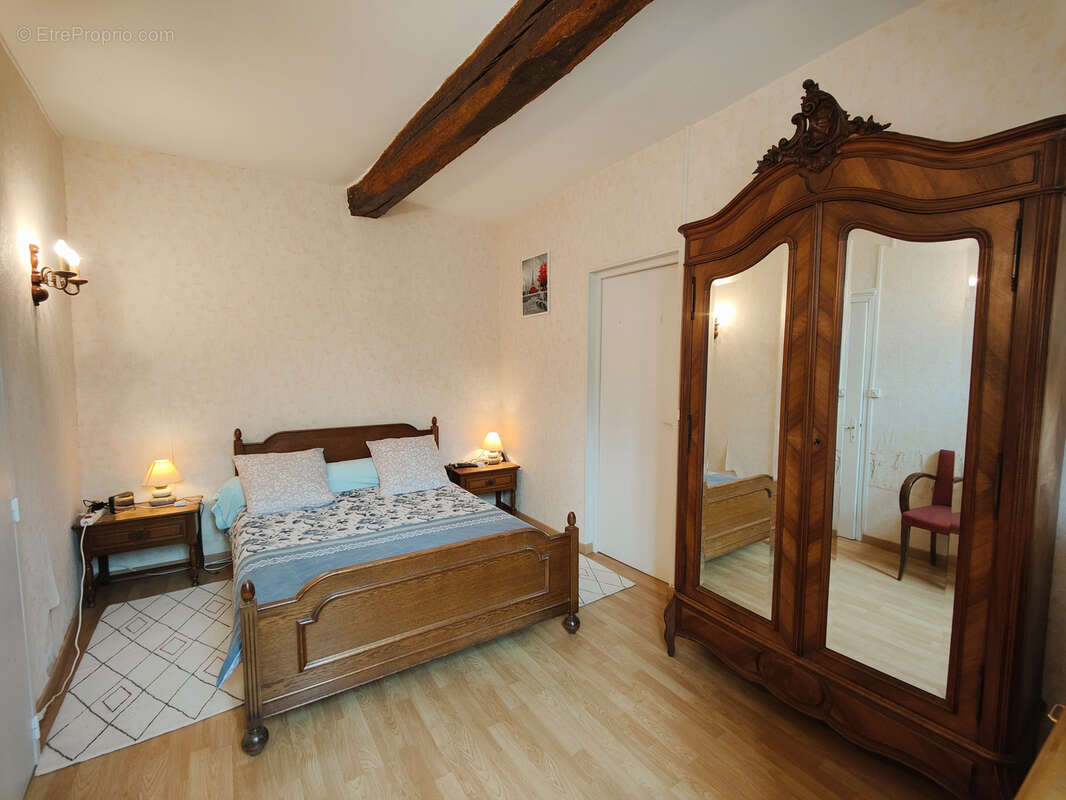 Maison à BUSSY-EN-OTHE