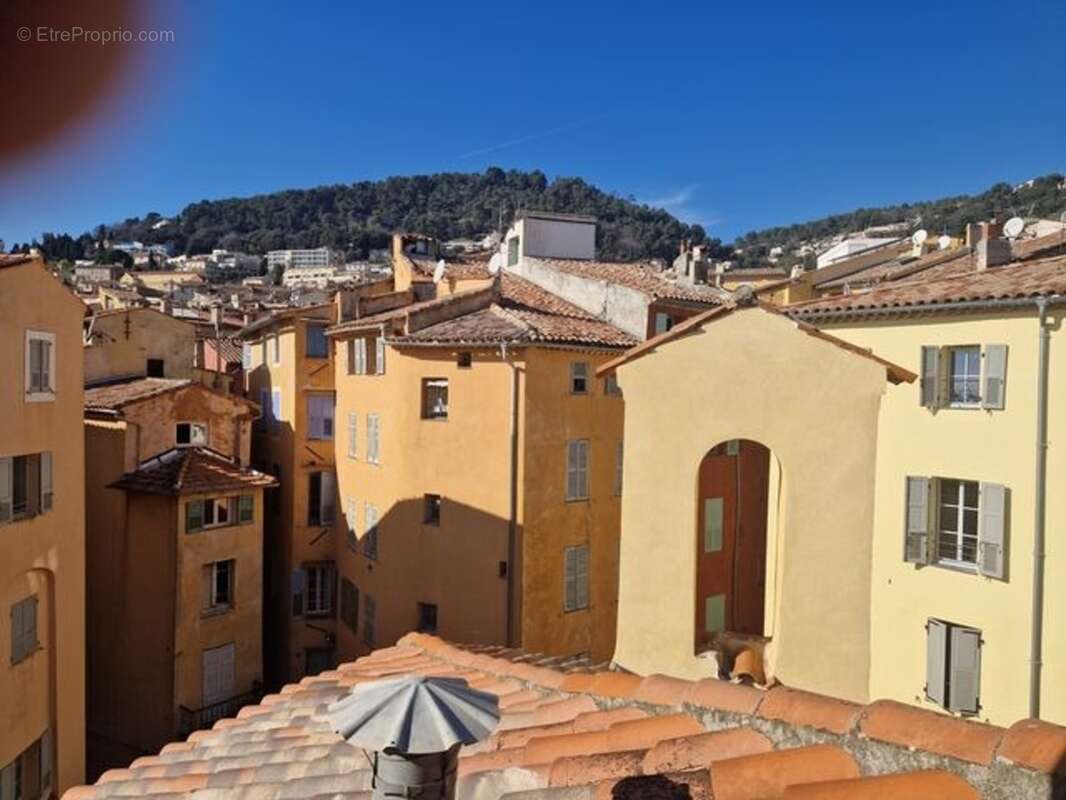 Appartement à vendre 3 pièces GRASSE (06) - photo 2