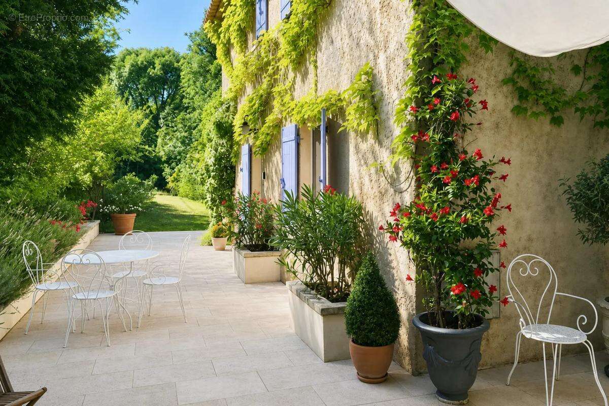 Maison à SAIGNON