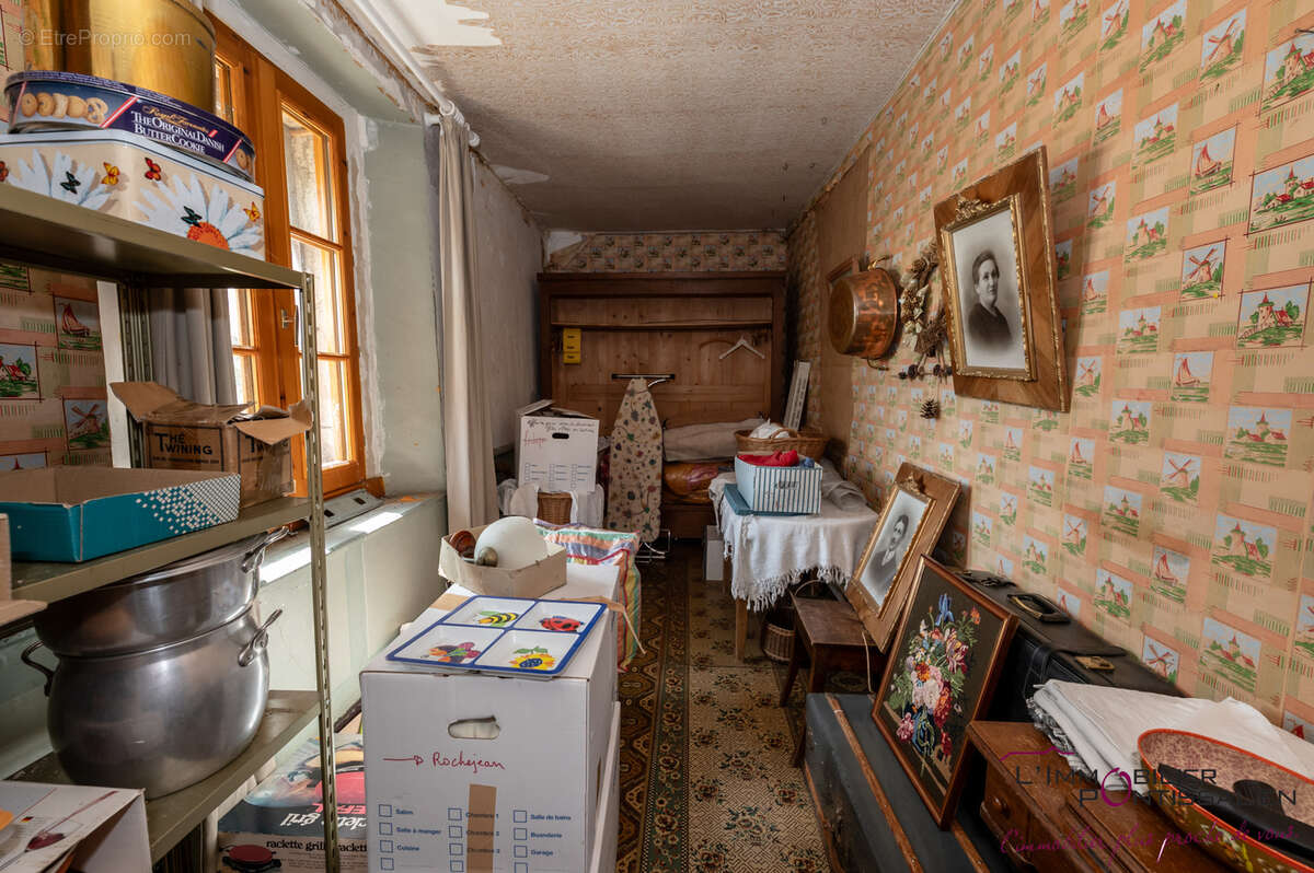 Maison à ROCHEJEAN