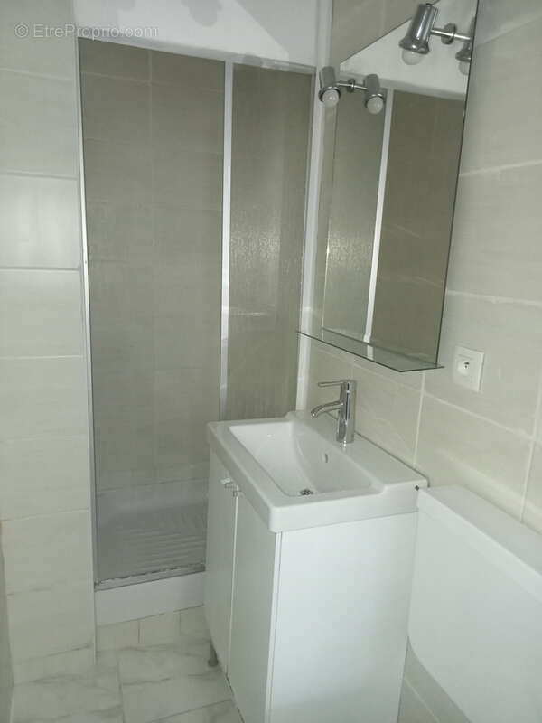 À acheter à Toulon (83) : appartement T1 loué - photo 3