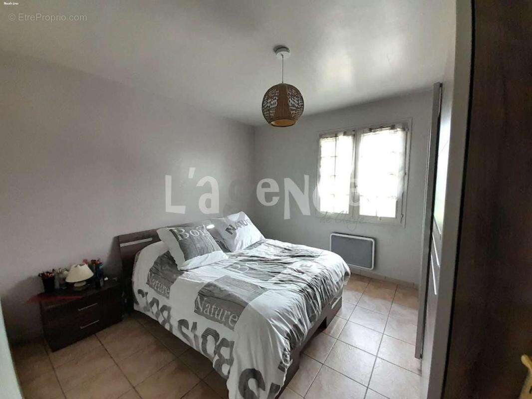 Maison à CLAYE-SOUILLY