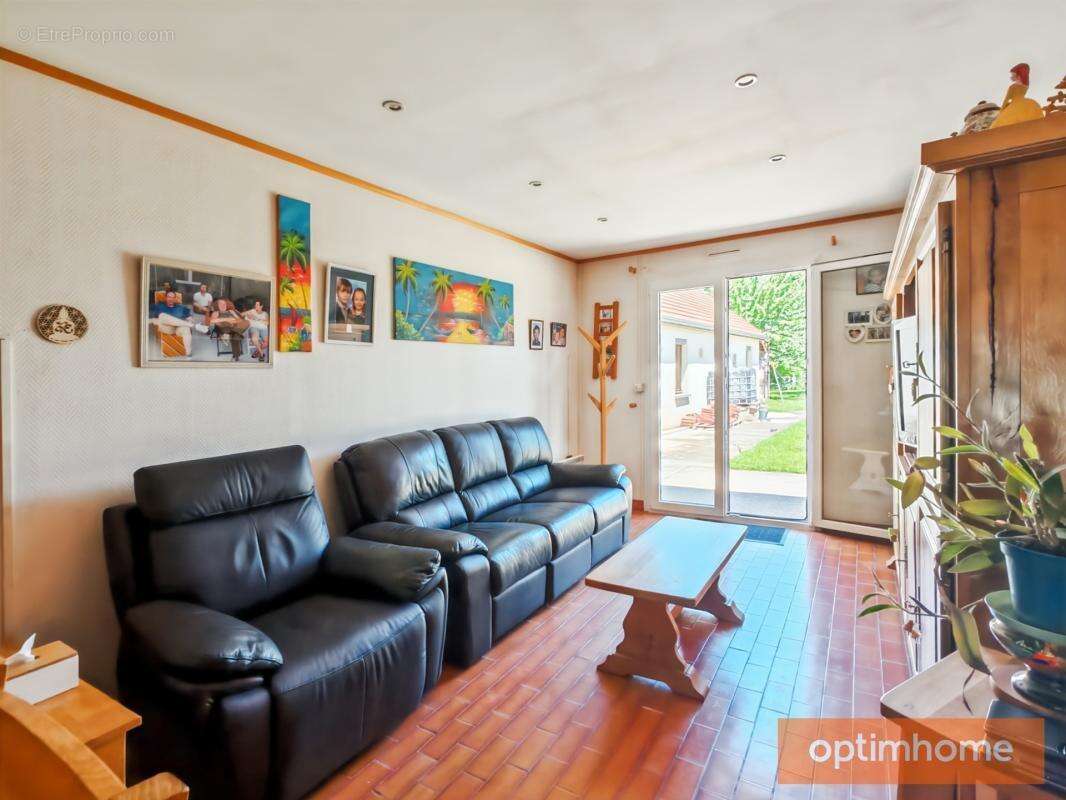 Mouy – maison de plain-pied rénovée – 4 chambres – 1 634 m² de terrain – dépendances - photo 5