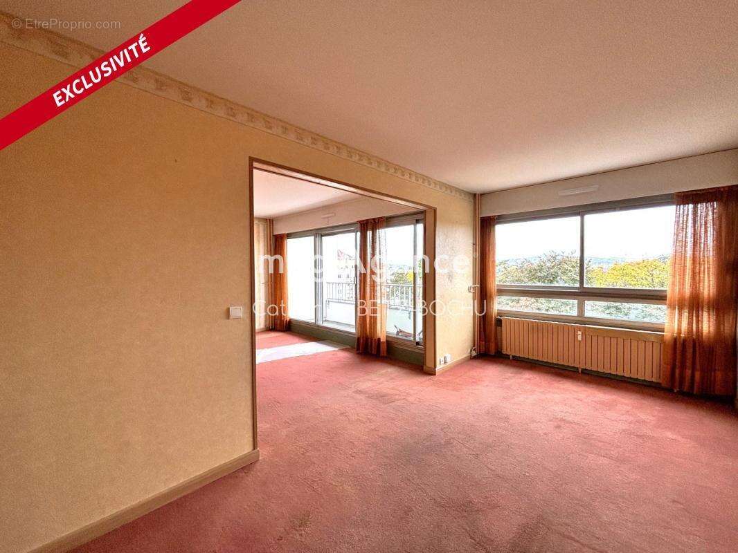 Appartement à SAINT-GRATIEN