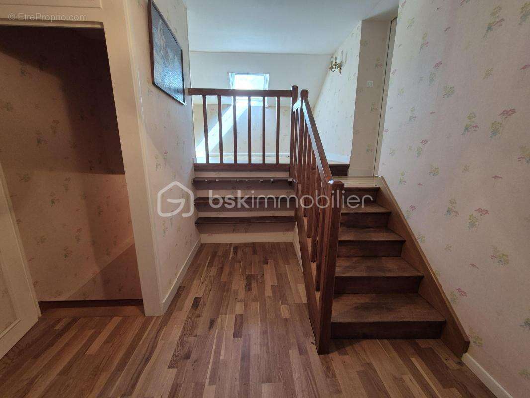 Maison à SAINT-MARTIN-SUR-OCRE