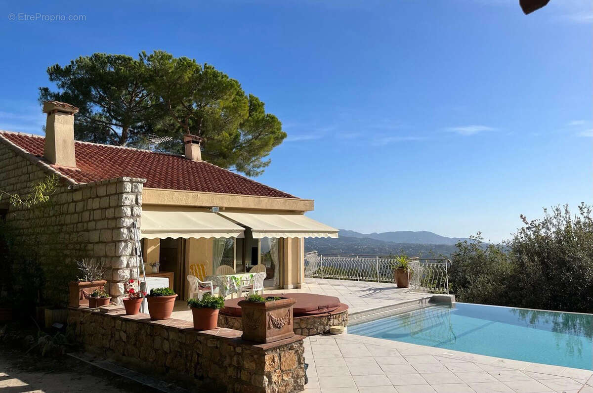 Maison à SAINT-JEANNET