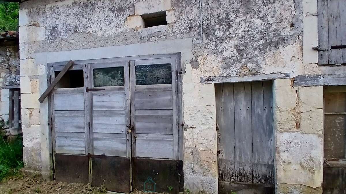 Maison à SAINT-VINCENT-JALMOUTIERS