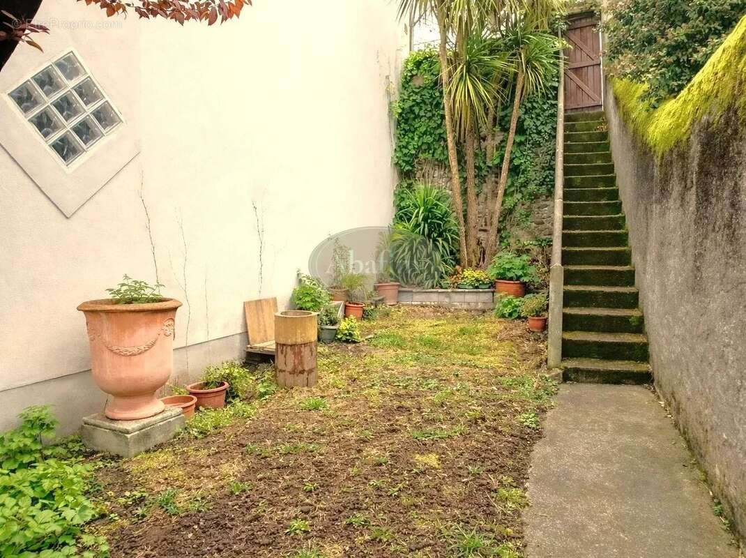 Maison à OLORON-SAINTE-MARIE