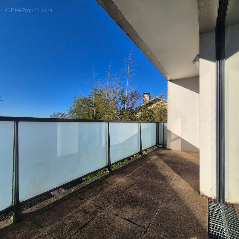 Appartement à VILLENAVE-D'ORNON