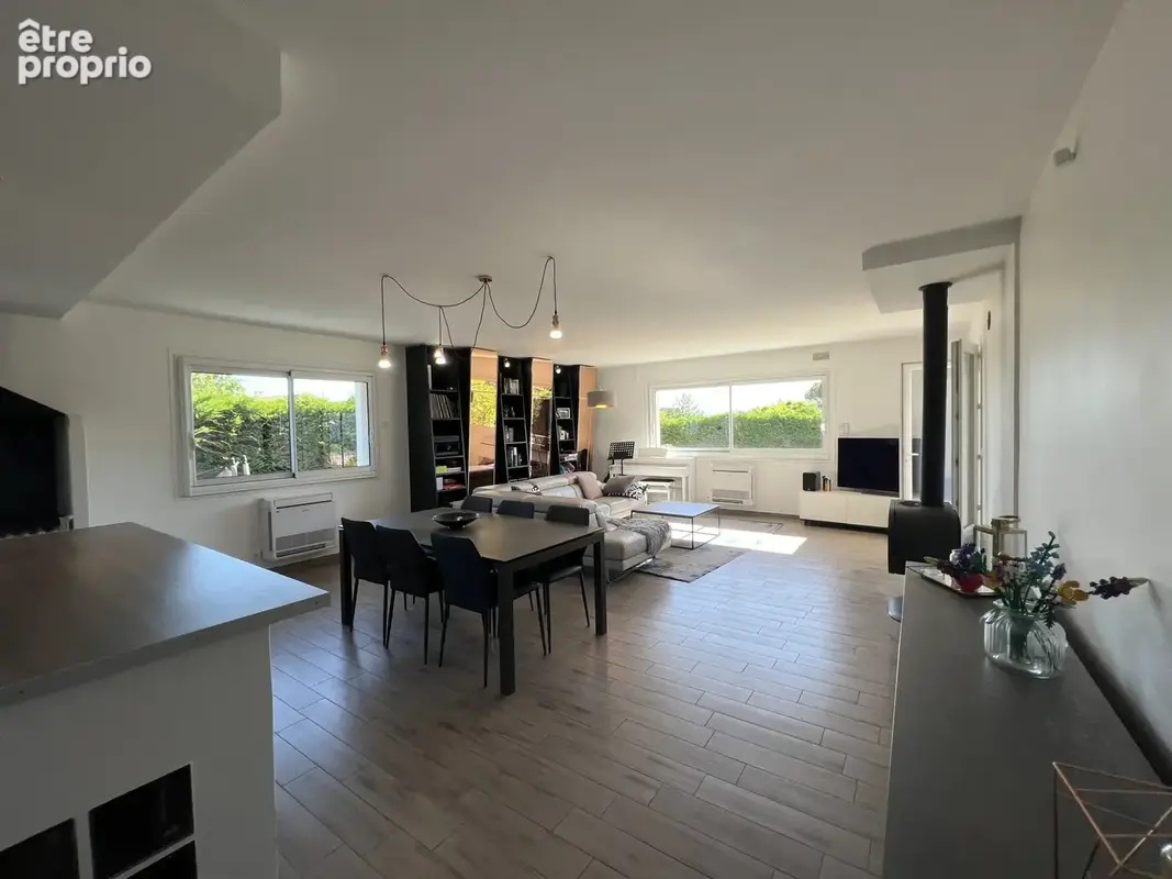 Maison Plain-pied - vue dégagée - piscine - Véranda - sous-sol complet - photo 14