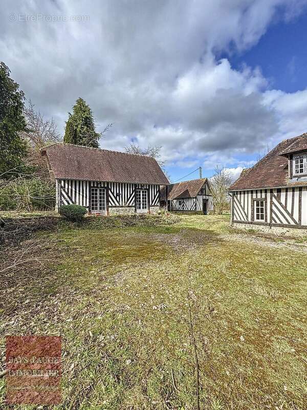 Maison à SAINT-GEORGES-EN-AUGE