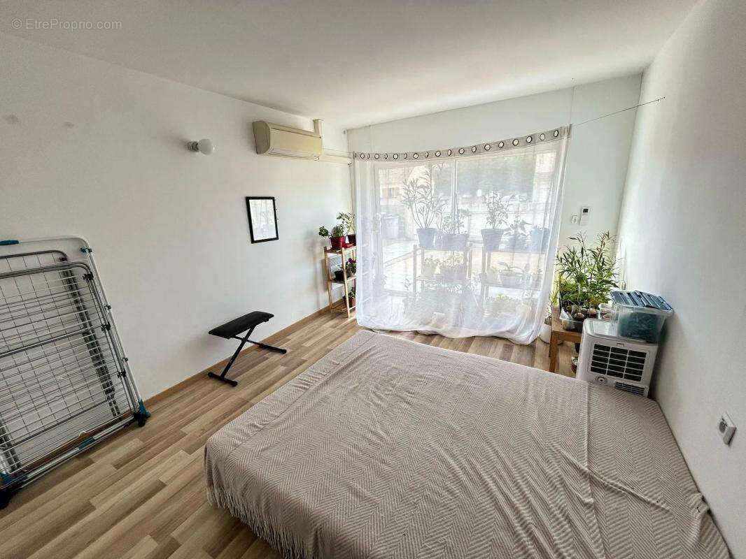 Maison à FERRIERES-EN-GATINAIS