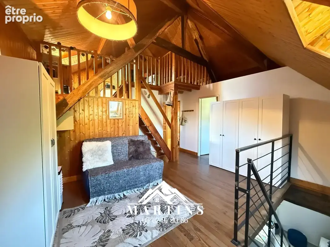 ARGELES-GAZOST - Centre-ville, maison de 77m2 sur 3 niveaux. - photo 8