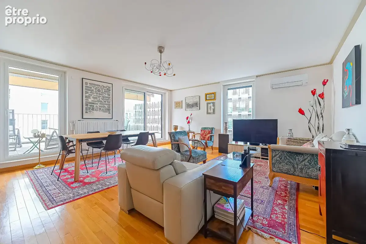 Appartement à PARIS-19E