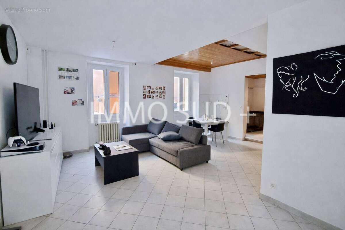 Maison à LIVET-ET-GAVET