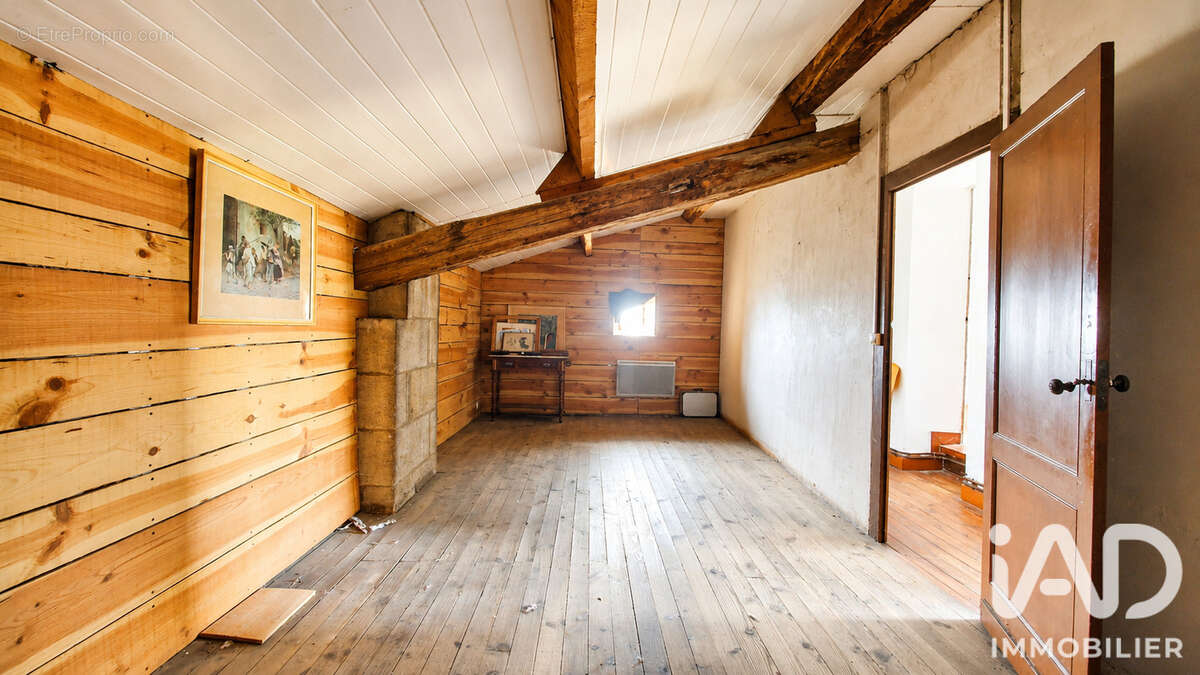 Maison 145 m² à Portets  - photo 4