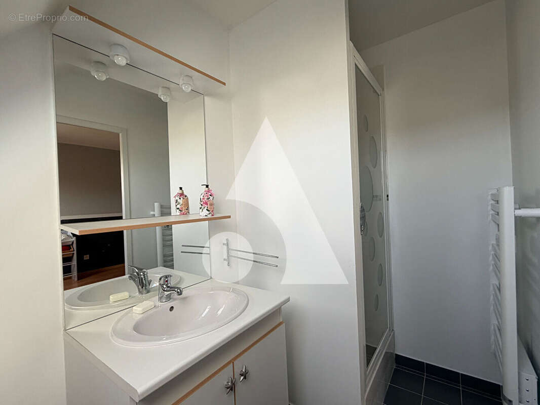 Maison Saint-Sébastien-de-morsent 6 pièce(s) - photo 10