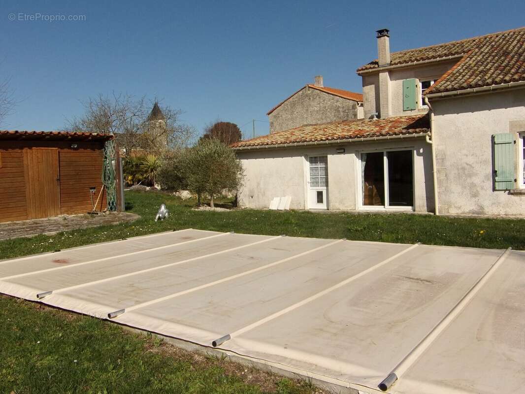 Maison à PAIZAY-LE-CHAPT