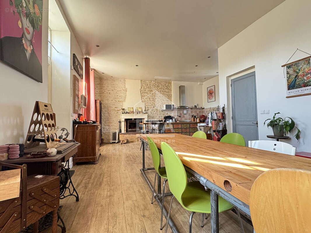 Maison à BERNAY-SAINT-MARTIN