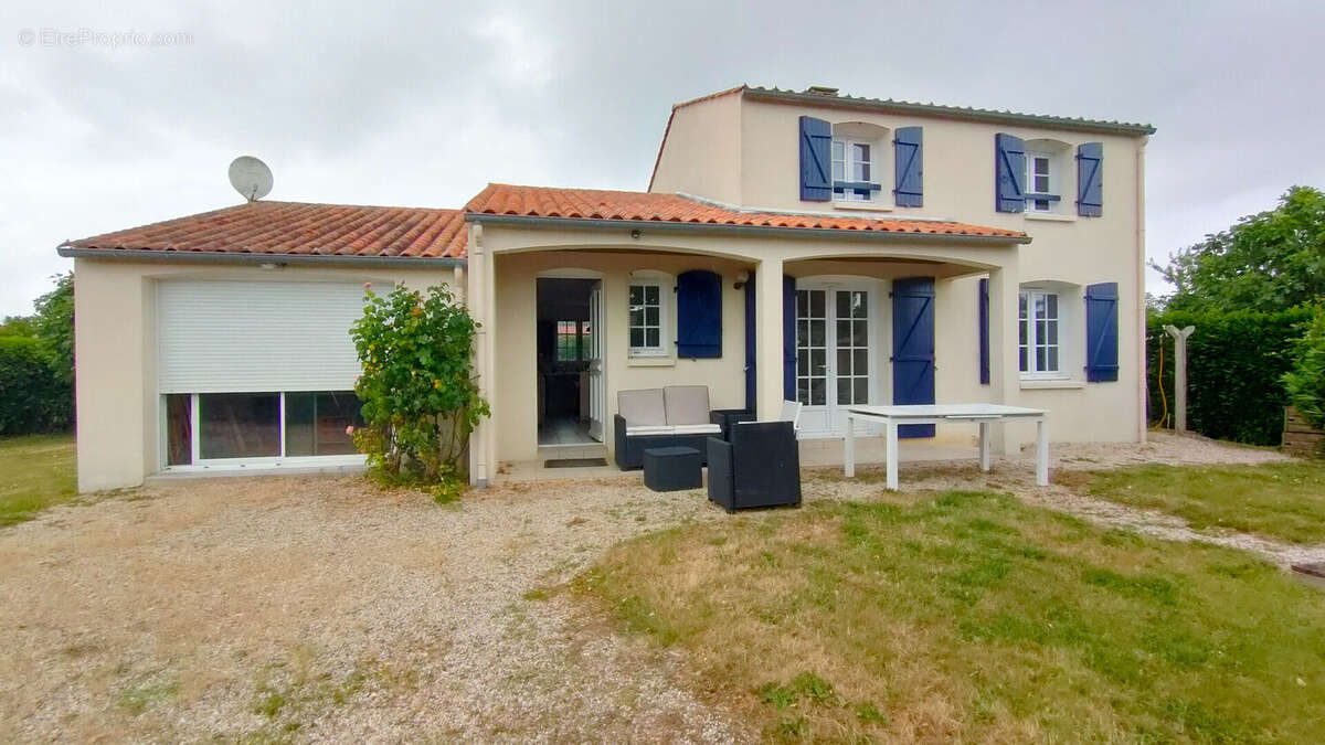 Maison à ANGLES