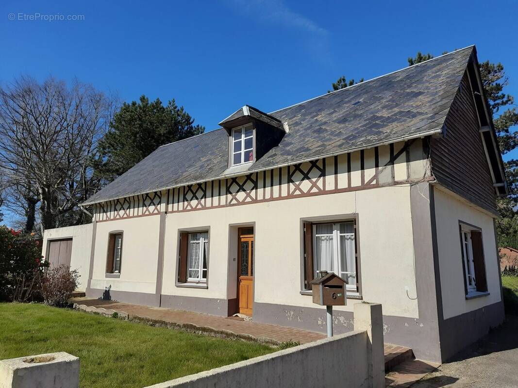 Maison à SASSETOT-LE-MAUCONDUIT