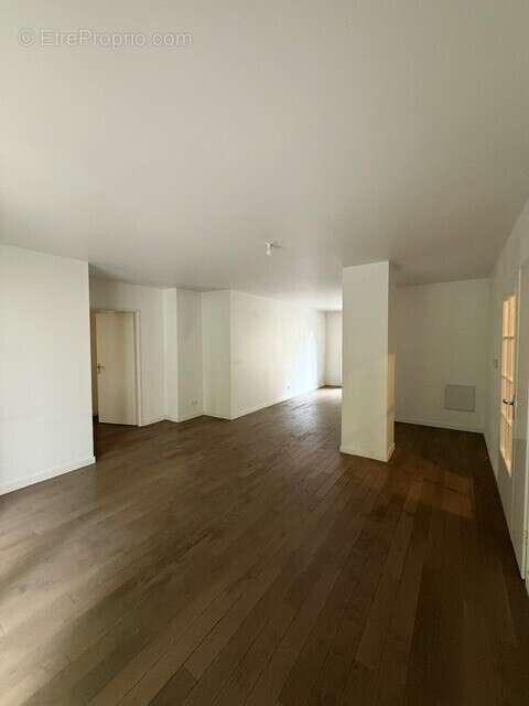 Appartement à CHAVILLE